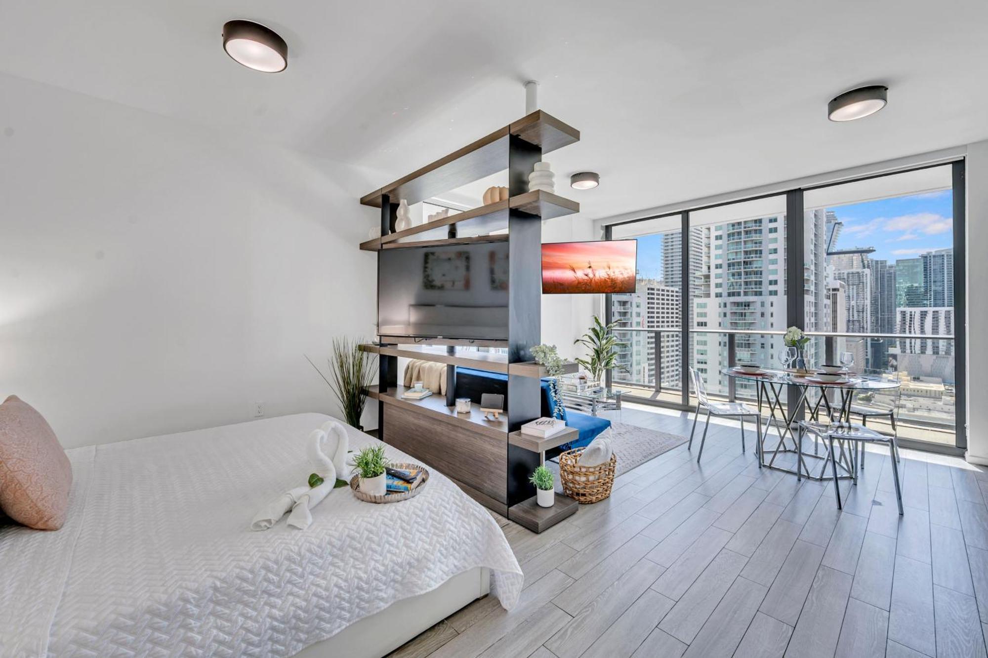 Mesmerizing Views Corner Condo Miami Exterior photo
